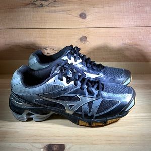 Womens Mizuno WaveBolt 6